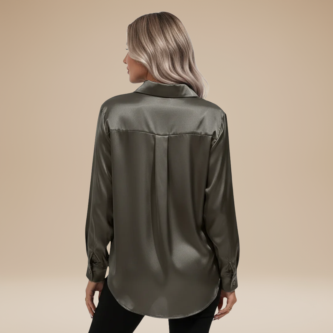 Camicia Clara in Satin: Eleganza Chic e Stile Raffinato